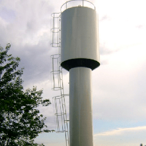 Reservatório Modelo Taça Com Água na Coluna